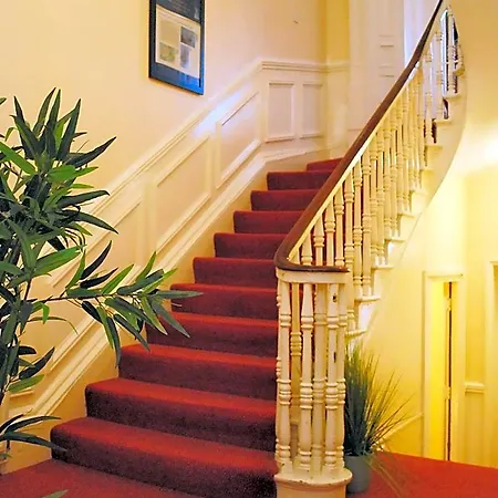 Morehampton Townhouse
