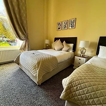 فندق Morehampton Townhouse 3*